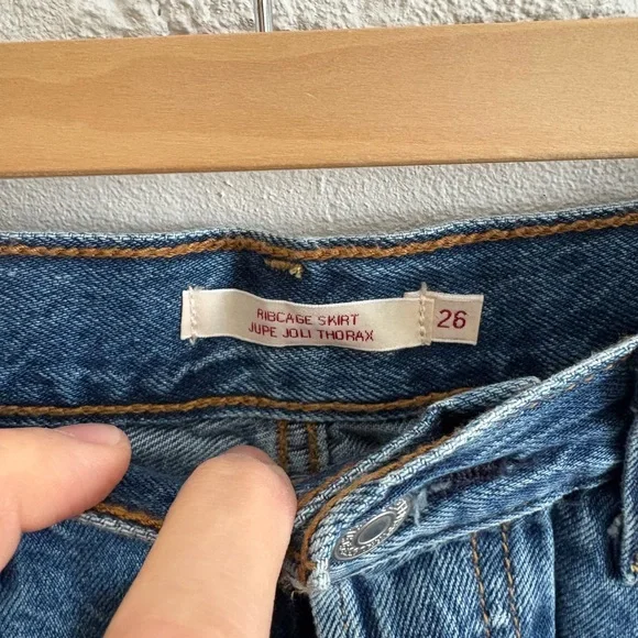 LEVI’S Ribcage Mini Skirt - Picture 4 of 4